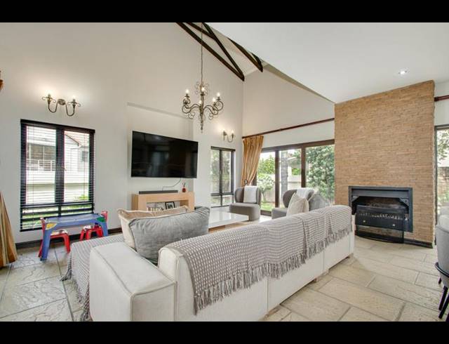 3 BEDROOM PROPERTY TO RENT IN BROADACRES